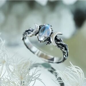 Vintage Triple Moon Crescent Band Moonlight Desing Ring